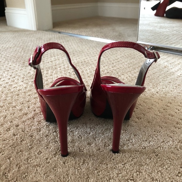 A nice pair of shoes from Guess - Picture 4 of 5